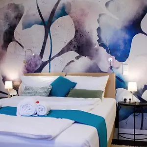 https://urban-escapes-studio-2.com-bavaria.com